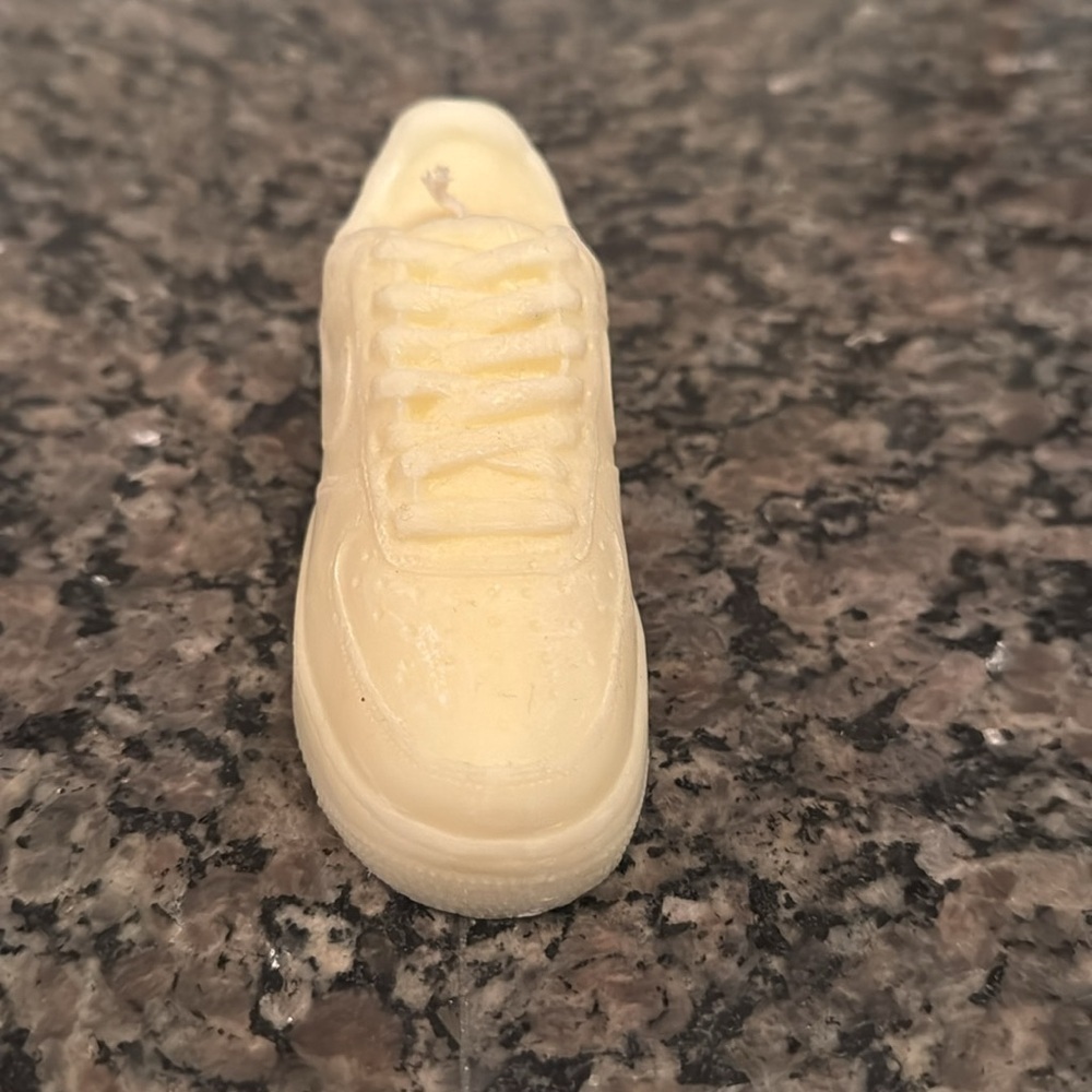 Nike Air Force 1 Sneaker Candle - Off-White Cream Creamy Wax Decor new - Picture 4 of 10